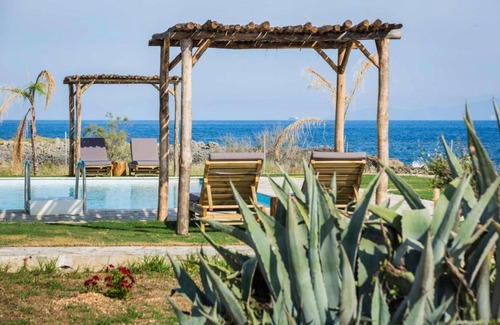 Kounopetra Villa | Boho Blue in Lixouri