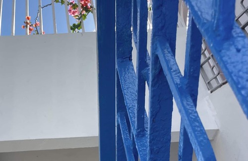 Hato Rey Central Apartment | Boho chic & cozy apartment near Hato Rey Banking area with solar panels.