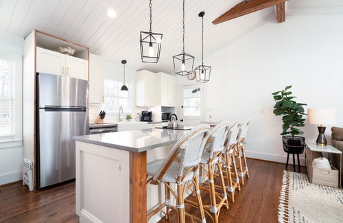 Starmount House | Boho-Chic South CLT Oasis ★ Custom Home ★ Sleeps 6