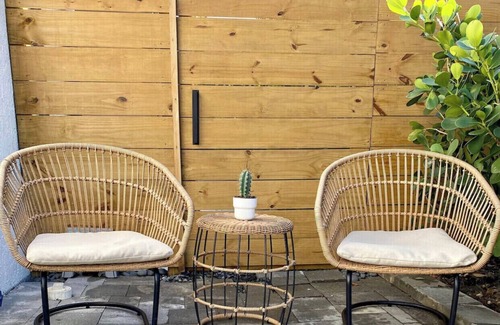 El Portal Apartment | Boho Chic Studio - 15 Minutes to South Beach