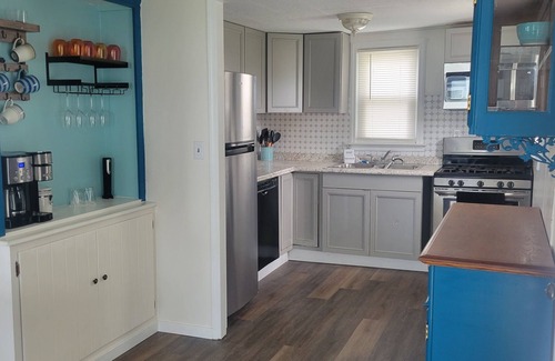 Town of Hastings House | Boho cozy 3 bedroom house close to Syracuse and Oswego with waterfront views.