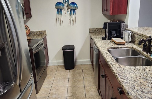 Savannah Beach Condo | Boho Escape-Steps to beach/pier, pool, shop, dine
