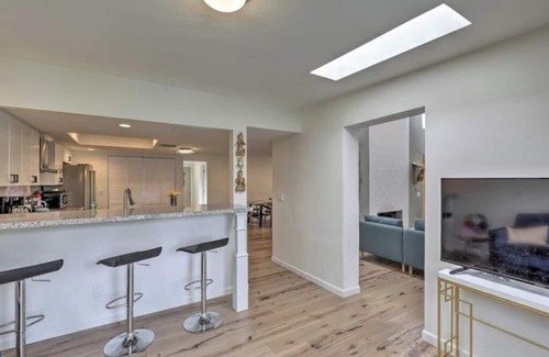 Tucson House | Boho-off-Broadway, fun and chic family home!nn