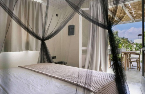Kounopetra House | Boho Roz