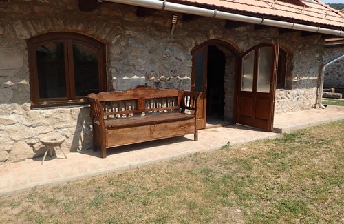 Boldogkovaralja House | BoldogKőHáz