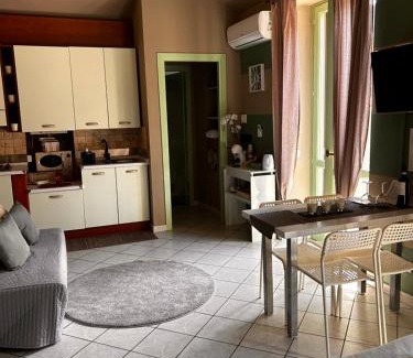 Asti Apartment | Bon Bon del Corso con terrazzo e aria condizionata
