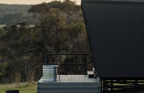 Yallingup Cabin | Bon · Bon the Tiny Cabin in Yallingup