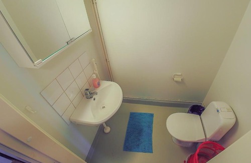 Oulu House | Bondo Oulu PrivateRoom-YksityinenHuone-ЛичнаяKомната into Centre-University-BusTrainStation,Sauna