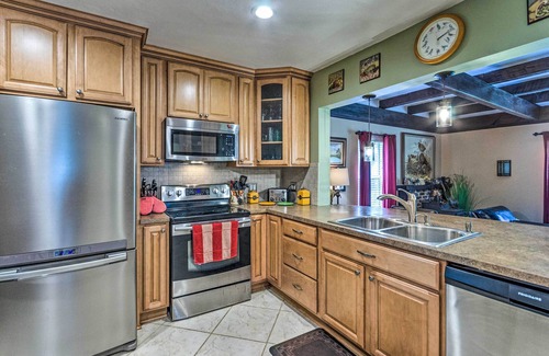 Bonifay House | Bonifay Estate with Spring-Fed Swimming Hole!