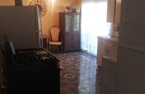 Harlandale House | Bonita Casita 15 min Downtown nNear Texas A&M University & Historic Missions.
