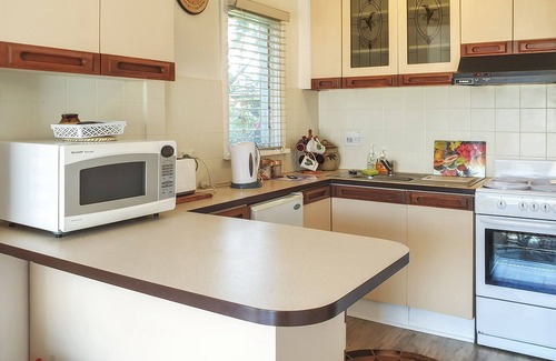 Hepburn Springs Cottage | BONNIE BRAE COTTAGE, a cosy miners cottage in Hepburn Springs