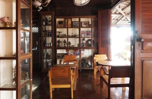 Amphawa House | Boobpha Resort
