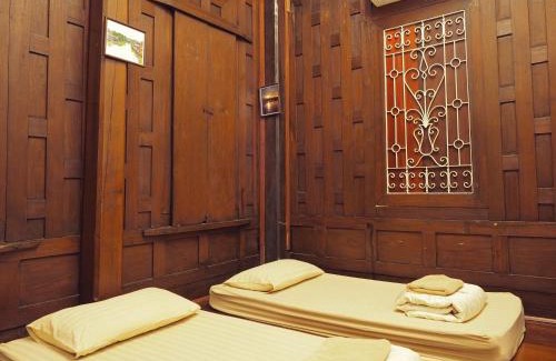Amphawa House | Boobpha Resort
