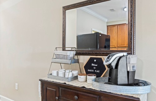 Dadeville Condo | BOOK 4 NIGHTS GET 2 FREE! 2 BR Lake Martin Condo w/Boat Slip!
