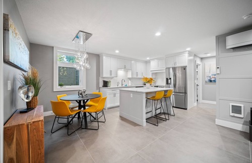 Parkrose Heights House | BOOK 7 NITES AND GET A DISCOUNT 2 BEDROOM PRIVATE UNIT
