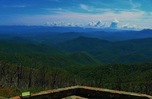 Kyle Cabin | BOOK NOW! BIG JUNE DISCOUNTS! JULY 4th STILL OPEN! Fishing,Rafting, and Hiking🎣