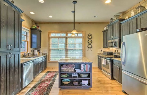 Cedar Hill House | Book Now Discounted Vacay DEALS ! Cashiers Top Guest Rated Luxury Mtn Home!