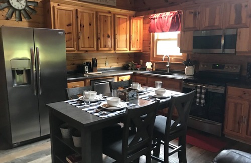 Kyle Cabin | BOOK NOW FOR leaf season! We have great rates enjoy Fishing,Rafting, and Hiking🎣