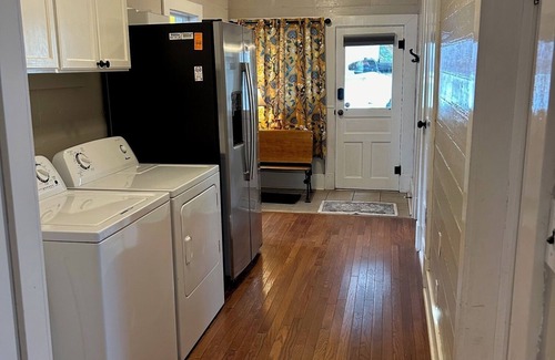 Dunlap House | Book today for your fall getaway to the beautiful Sequatchie Valley