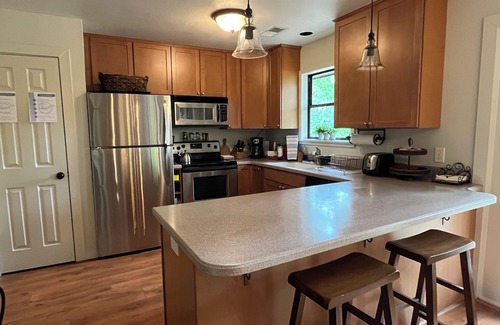 Crane Hill House | Book Your Fall Dates Now! Football, Fire Pit & Lake Fun!