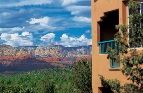 West Sedona Resort | Book your HVC Studio at the Sedona Summit Resort And Save BIG!