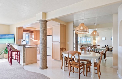 South Redondo Condo | Booking Sept-Nov 2025, Relaxing Ocean Front Getaway with Views, Views, Views!