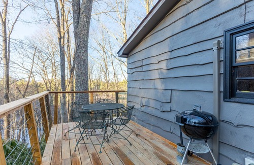 Boone House | Boone Folly: Pet friendly, Updated classic mountain cottage 5 minutes to Boone!