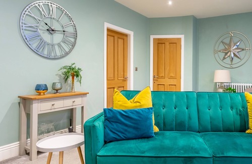 Bootham Apartment | Bootham in Style - a couples retreat that sleeps 3 guests in 1 bedroom
