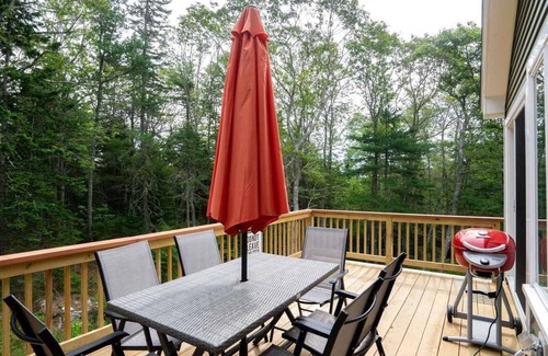 Boothbay Harbor House | Boothbay Harbor Woodland Retreat