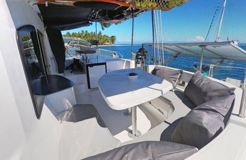Papeete Boat Rental | Bora-Bora Catamaran tripdon't book before we make sure we have boat available