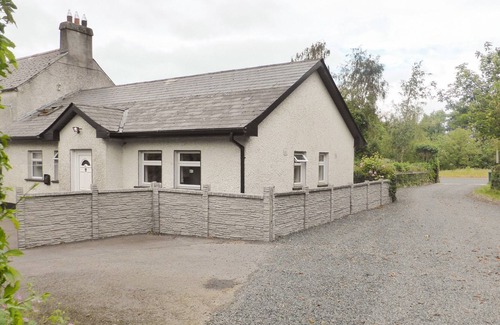 Naas Cottage | BORAHARD LODGE, family friendly in Newbridge, County Kildare