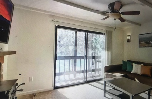 Norden Condo | Boreal condo 3 bed 2 bath near Boreal, Soda Springs on Boreal Lake & near Donner
