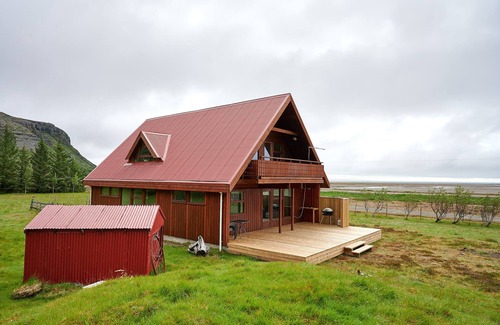 Hornafjörður House | Borgarbrekka - In the Land of your Dreams