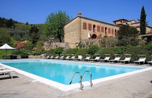 Bucine House | Borgo Bello A: A characteristic and welcoming apartment in the characteristic style of the Tuscan countryside.