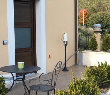 Castel San Vincenzo Apartment | Borgo Donna Teresa