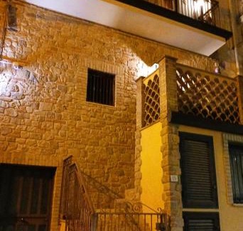 Gaggi Apartment | Borgo Gaggi primo piano