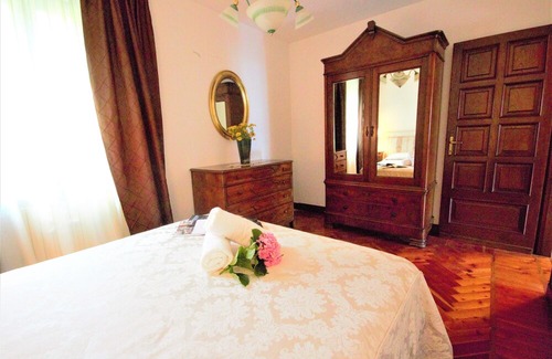 Cremia Apartment | Borgo I - 2 bedrooms apartment - Sleeps 5