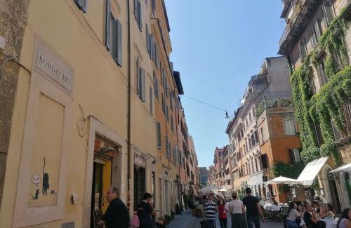 Rione XIV Borgo Apartment | Borgo Pio