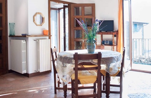 Cremia Apartment | Borgo VIII - 2 Bedrooms. apartment - Sleeps 4