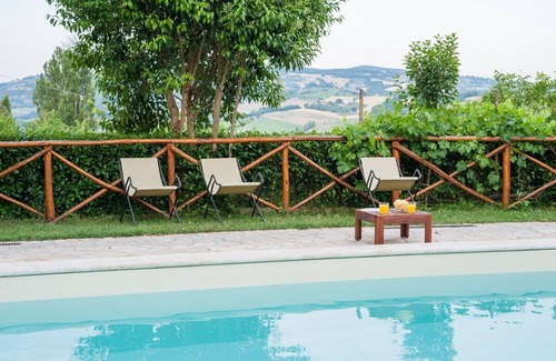 Loreto House | Borgocuore: houses with swimming pool 7 km from Todi