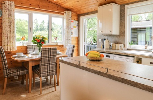 Keswick Cabin | BORROWDALE LODGE, family friendly, with a garden in Keswick