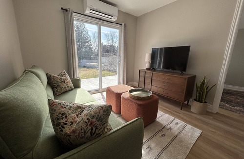 White Oaks Apartment | Bo’s Guest House Getaway