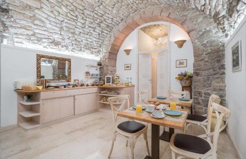 Bosa Historic Centre Hotel | Bosa Queen House