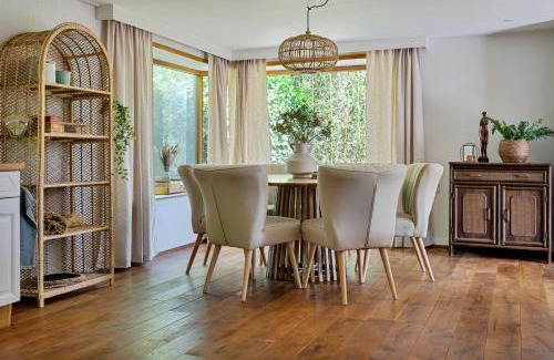 Sevenum Ski Chalet | Boshuisje Woodsy 6pers - nabij Toverland