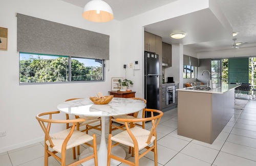 Edge Hill Apartment | Botanicals in Heart of Edge Hill 17