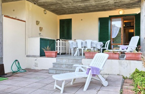 Morcone Apartment | Bouganville