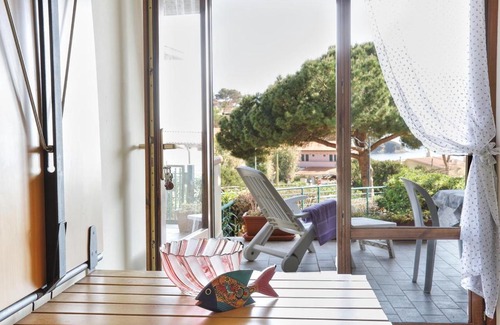 Morcone Apartment | Bouganville