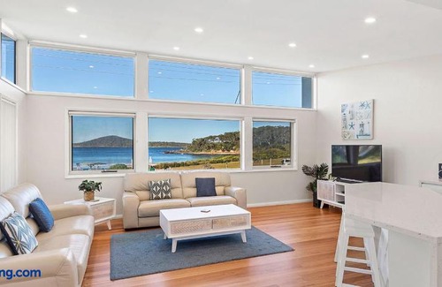 Fingal Bay House | Boulder Bay Rd 1/2 - Fingal Bay