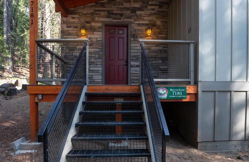 Yosemite West House | Boulder Ridge