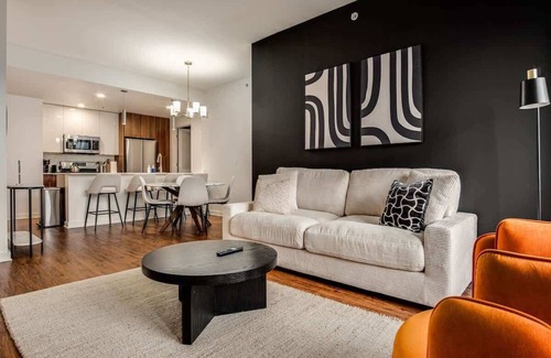 Near North Side Apartment | Boulevard Stays 5 mins to Riverwalk & Mag Mile 03